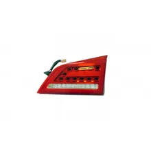 چراغ خطر عقب راست روی درب صندوق S5 AT;S5 M چراغ خطر عقب راست روی درب صندوق S5 AT;S5 M